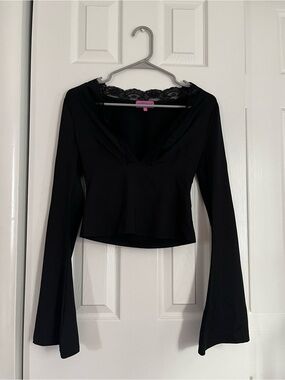 Edikted Lace-Trim Long Sleeve Top